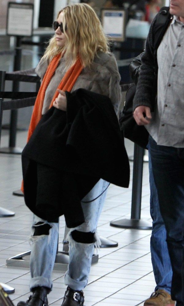 Olsens Anonymous Blog Style Fashion Ashley Olsen Bright Orange Scarf Round Sunglasses Wavy Hair Fur Shawl Distressed Denim Leather Strap Ankle Boots Candid photo Olsens-Anonymous-Blog-Style-Fashion-Ashley-Olsen-Bright-Orange-Scarf-Round-Sunglasses-Wavy-Hair-Fur-Shawl-Distressed-Denim-Leather-Strap-Ankle-Boots.jpg