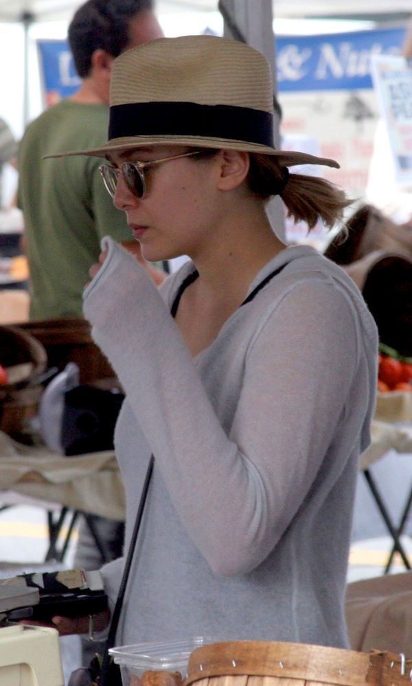 Olsens Anonymous Blog Style Fashion Elizabeth Olsen Studio City Farmers Market Shopping Fedora Brim Hat Sheer Sweater Tunic photo Olsens-Anonymous-Blog-Style-Fashion-Elizabeth-Olsen-Studio-City-Farmers-Market-Shopping-Fedora-Brim-Hat-Sheer-Sweater-Tunic_1.jpg