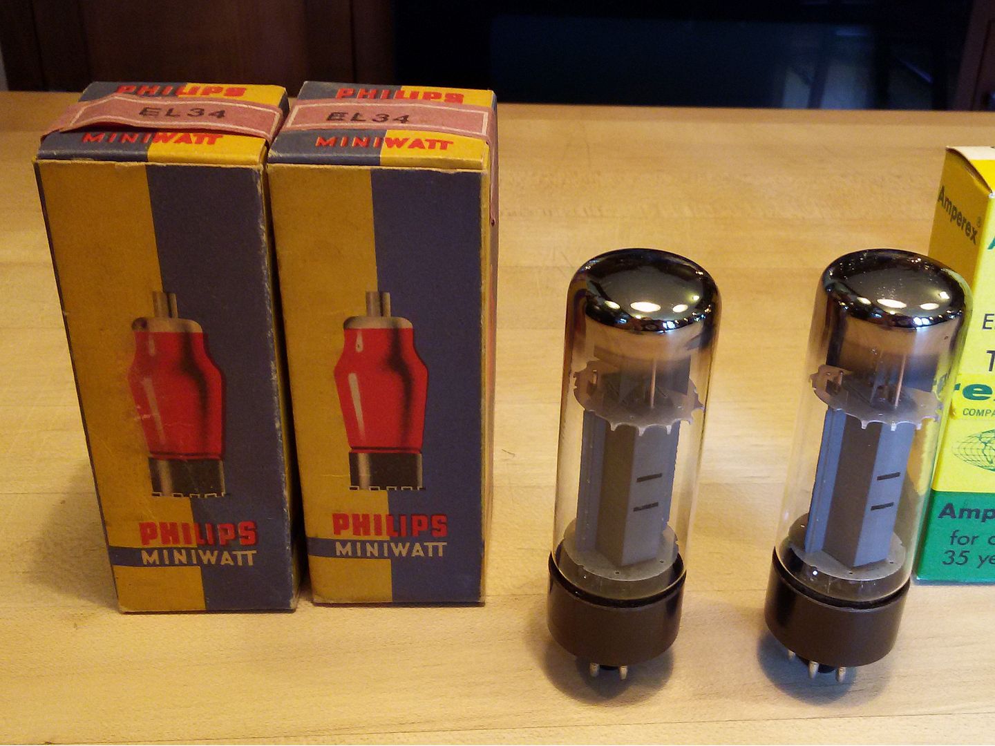 Eight, count them, eight beautiful NOS Mullard EL34 tubes Steve