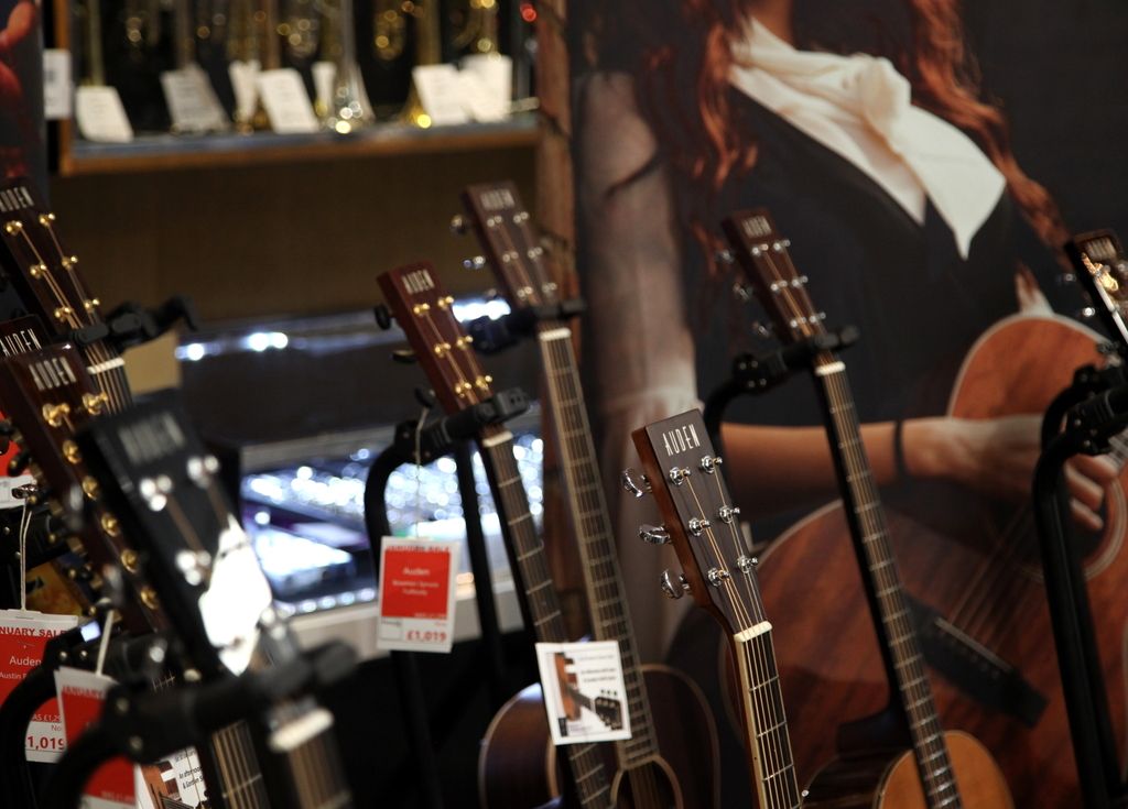 Auden & Gordon Smith guitars event January 2016 Auden & Gordon Smith guitars event January 2016