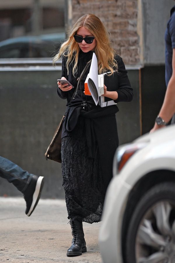 Olsens Anonymous Blog Ashley Olsen Twins Style All Black Layered Edgy Chic Textured Dress Combat Boots Sweater Tied At Waist Cat Eye Sunglasses New York City