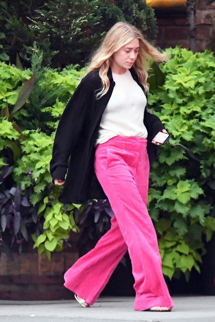 Olsens Anonymous Blog Ashley Olsen Twins Style Black Cardigan White Tee T Shirt Bright Pink Suede Wide Leg Pants White Sandals