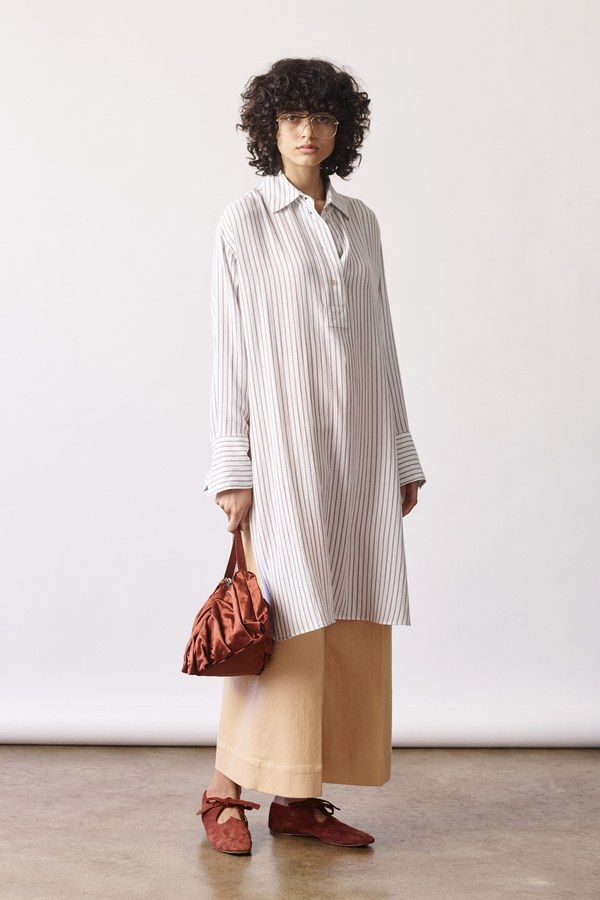 Olsens Anonymous Blog Mary Kate And Ashley Olsen Twins Style Elizabeth And James Spring Summer 2018 Oversized Glasses Long Stripe Tunic Maxi Skirt Tie Flats Satin Silk Bag