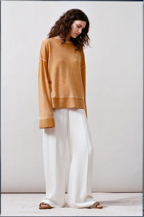 Olsens Anonymous Fashion Blog Elizabeth And James Pre Fall 2018 Collection Orange Camel Sweater Wide Leg Pleated White Pants Sandals photo Olsens-Anonymous-Fashion-Blog-Elizabeth-And-James-Pre-Fall-2018-Collection-Orange-Camel-Sweater-Wide-Leg-Pleated-White-Pants-Sandals.jpg