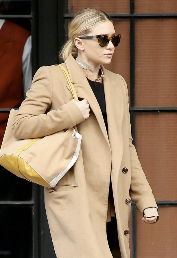 OLSENS ANONYMOUS ASHLEY OLSEN FASHION STYLE BLOG GET THE LOOK CAMEL COAT TORT CAT EYE THE ROW LINDA FARROW SUNGLASSES COLLARLESS TOP TUNIC YELLOW WHITE TAN COLOR BLOCK TOTE BAG LOW PONYTAIL CHAIN NECKLACE NYC 2013
