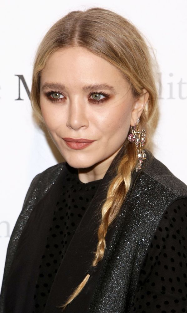 Olsens Anonymous: 5 Ways To Wear A Side Braid Like Mary-Kate Olsen