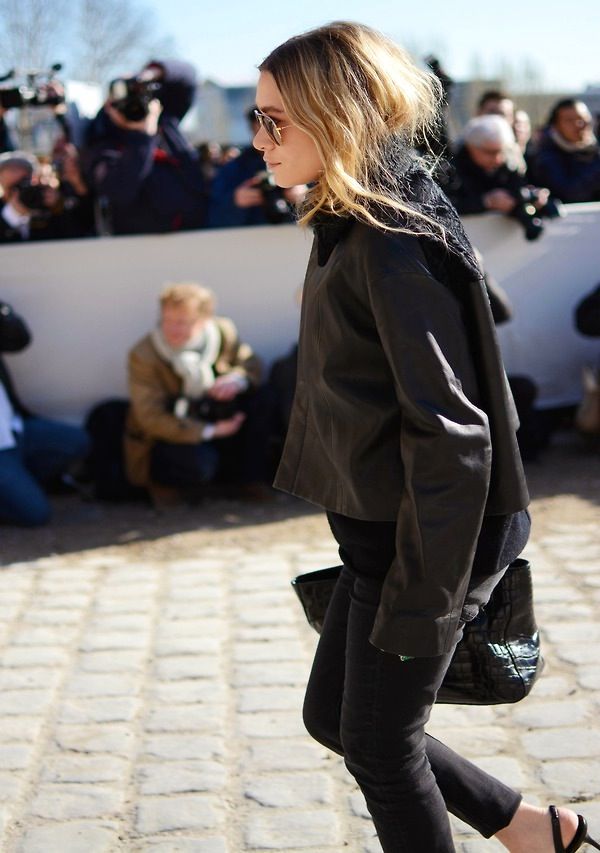 Olsens Anonymous Blog Ashley Olsen All Black Look Paris Fashion Week Wavy Hair Aviator Sunglasses Minimal Leather Jacket Cropped black Jeans Sling back Heels The Row Croc Embossed Tote Bag Via The Paper Pulp Louis Vuitton Show Olsen Twins Style Fashion Blog photo Olsens-Anonymous-Blog-Ashley-Olsen-All-Black-Look-Paris-Fashion-Week-Leather-Jacket-Via-The-Paper-Pulp.jpeg