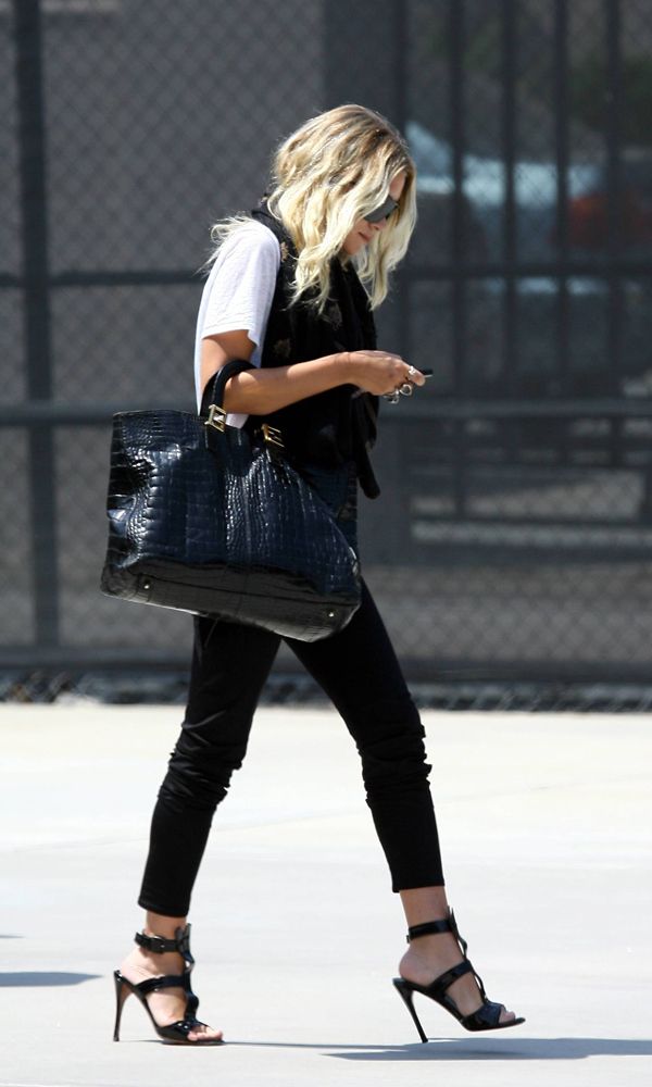 Olsens Anonymous: ASHLEY | EDGY CHIC IN BEVERLY HILLS