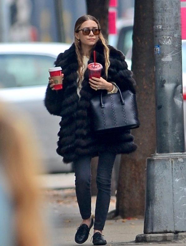 Olsens Anonymous: Ashley Olsen Steps Out In A Statement Fur Coat