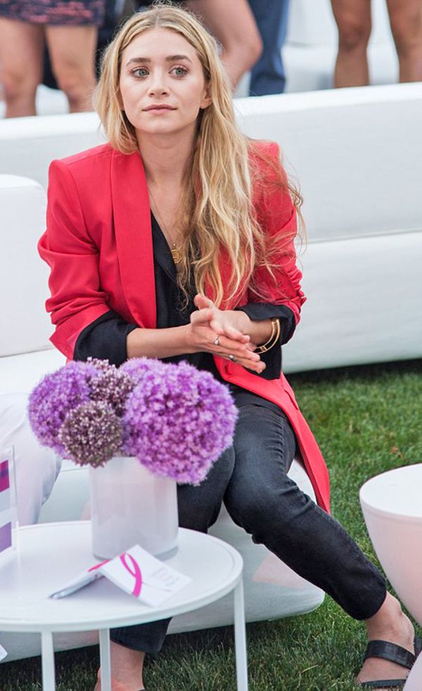 Olsens Anonymous Blog Ashley Olsen Oversized Hot Pink Blazer 3rd Annual The Hamptons Paddle And Party For Pink Charity Denim Sandals Long Wavy Hair photo Olsens-Anonymous-Blog-Ashley-Olsen-Oversized-Hot-Pink-Blazer-3rd-Annual-The-Hamptons-Paddle-And-Party-For-Pink-Charity-Denim-Sandals.jpg