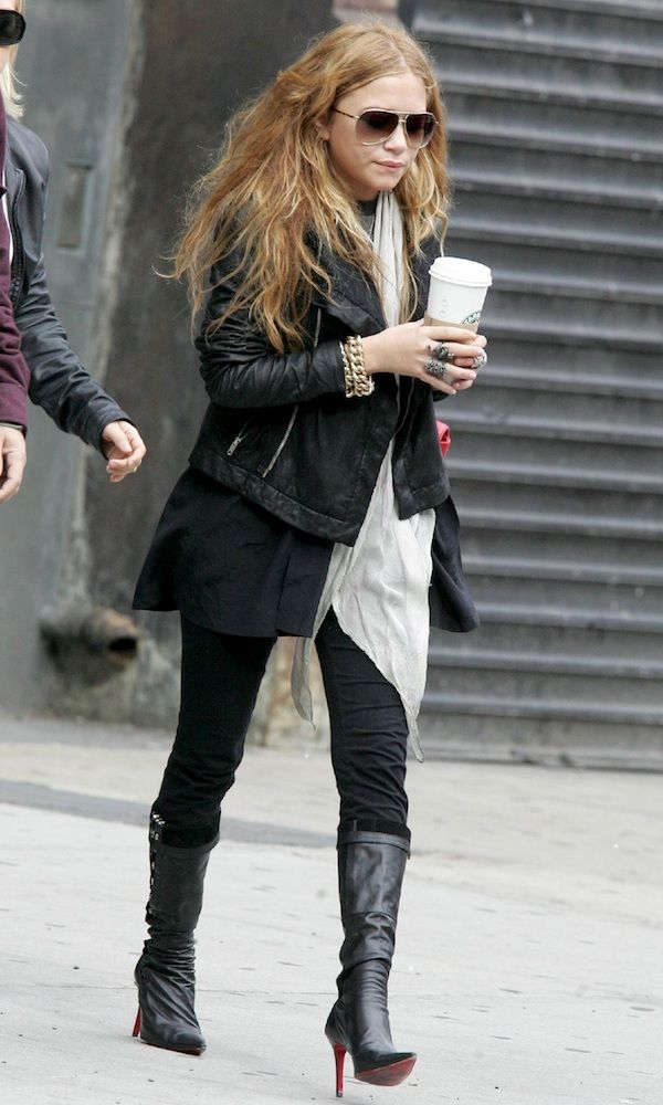 Olsens Anonymous Blog Mary Kate Olsen Edgy In Leather Long Auburn Hair Aviators Sunglasses Leather Jacket Scarf Starbucks Coffee Black Skinny Jeans Pointed Boots Candid photo Olsens-Anonymous-Blog-Mary-Kate-Olsen-Edgy-In-Leather-Long-Auburn-Hair-Aviators-Sunglasses-Leather-Jacket-Scarf-Starbucks-Coffee-Black-S.jpg