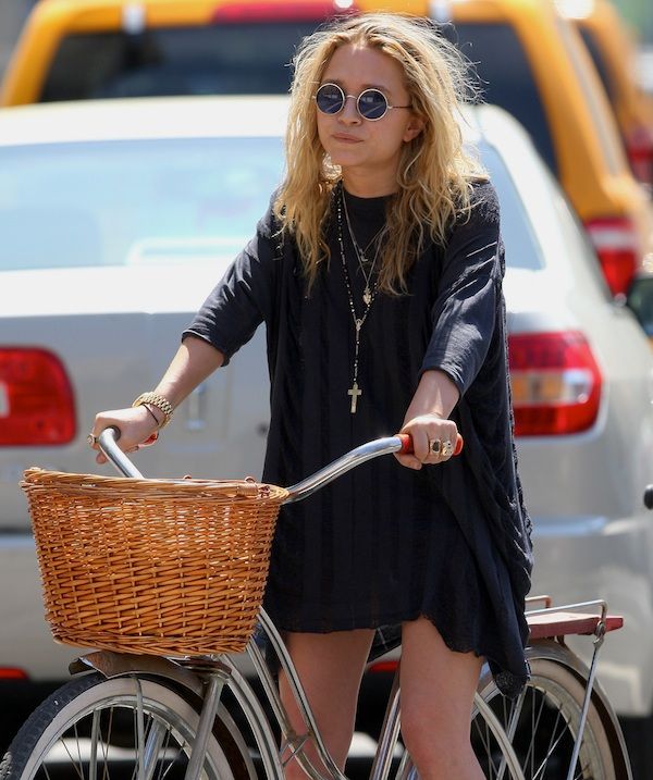 Olsens Anonymous Blog Style Fashion Get The Look Mary Kate Olsen Goes For A Summer Bike Ride In A Boho Chic Look Round Sunglasses 2009 Dress Gladiator Sandals Layer Necklace Candid