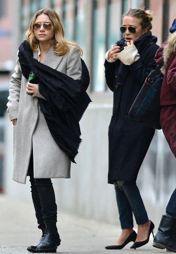 Olsens Anonymous Blog Fall Winter Style Fashion Pair Jeans And Coats Mary Kate And Ashley Olsen Twins Leather Boots Pumps