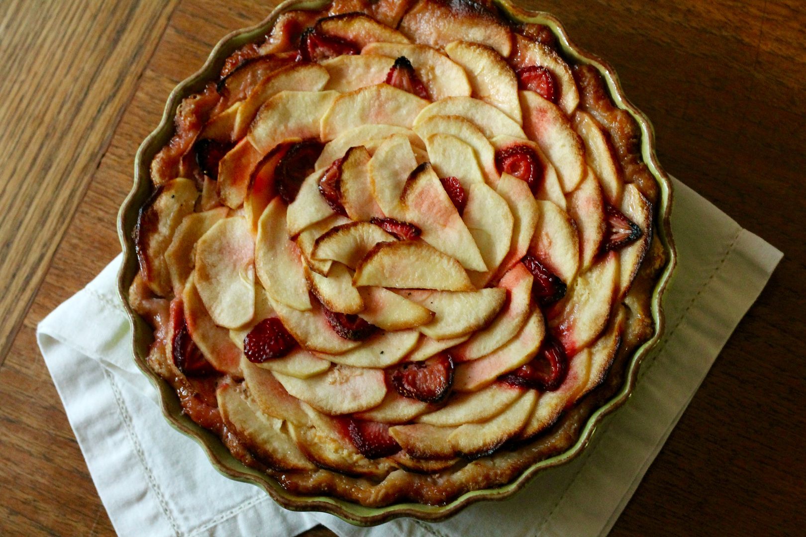 Apple Strawbery Custard Tart | Korena in the Kitchen