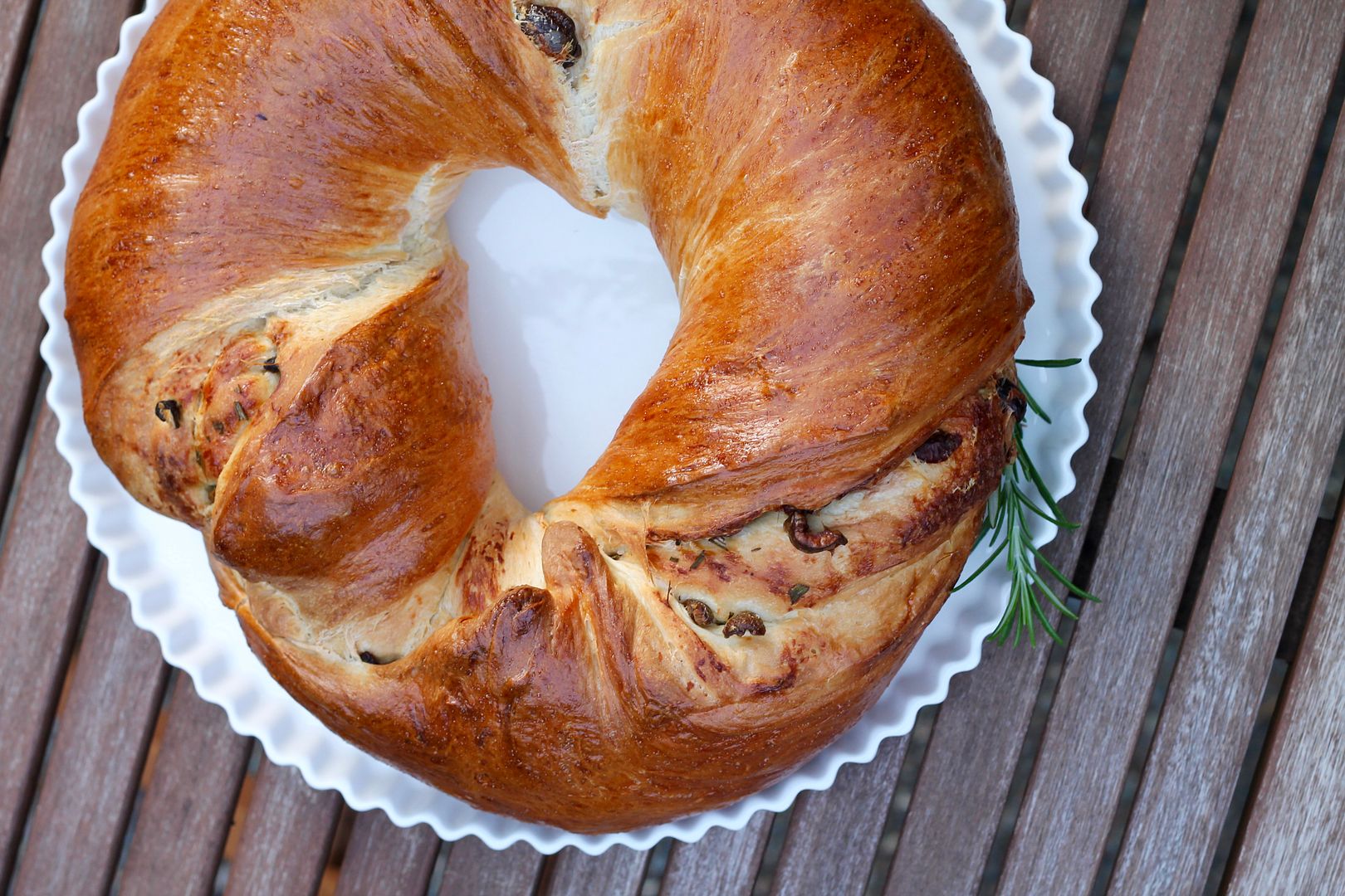 Olive, Rosemary & Parmesan Twist Bread | Korena in the Kitchen