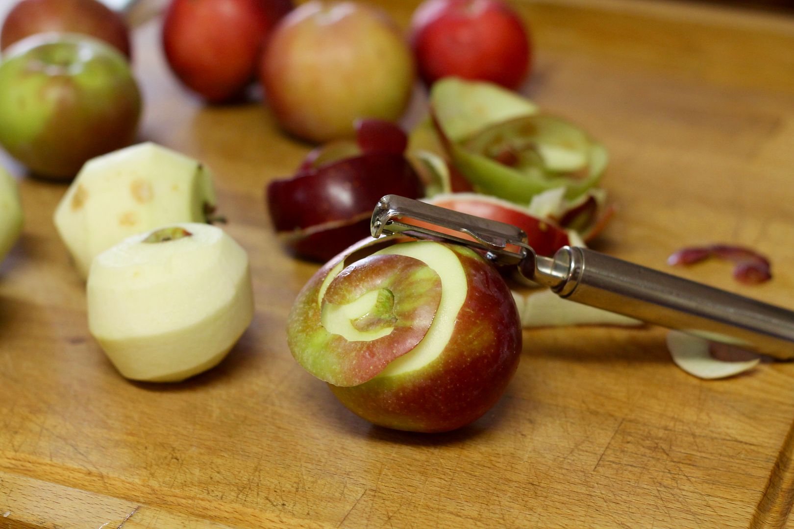 peeling apples | Korena in the Kitchen